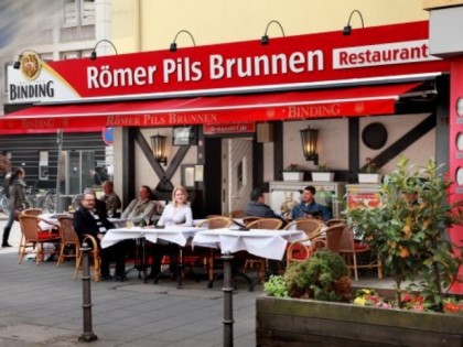 照片: Romer Pils Brunnen